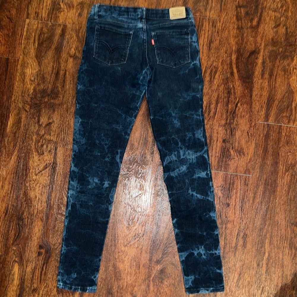 Levi jeans